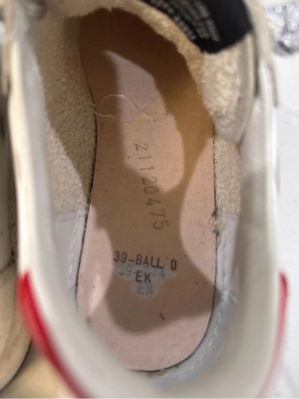 LIKE NEW Golden Goose Ballstar Sz 39/8.5 - Picture 8 of 8